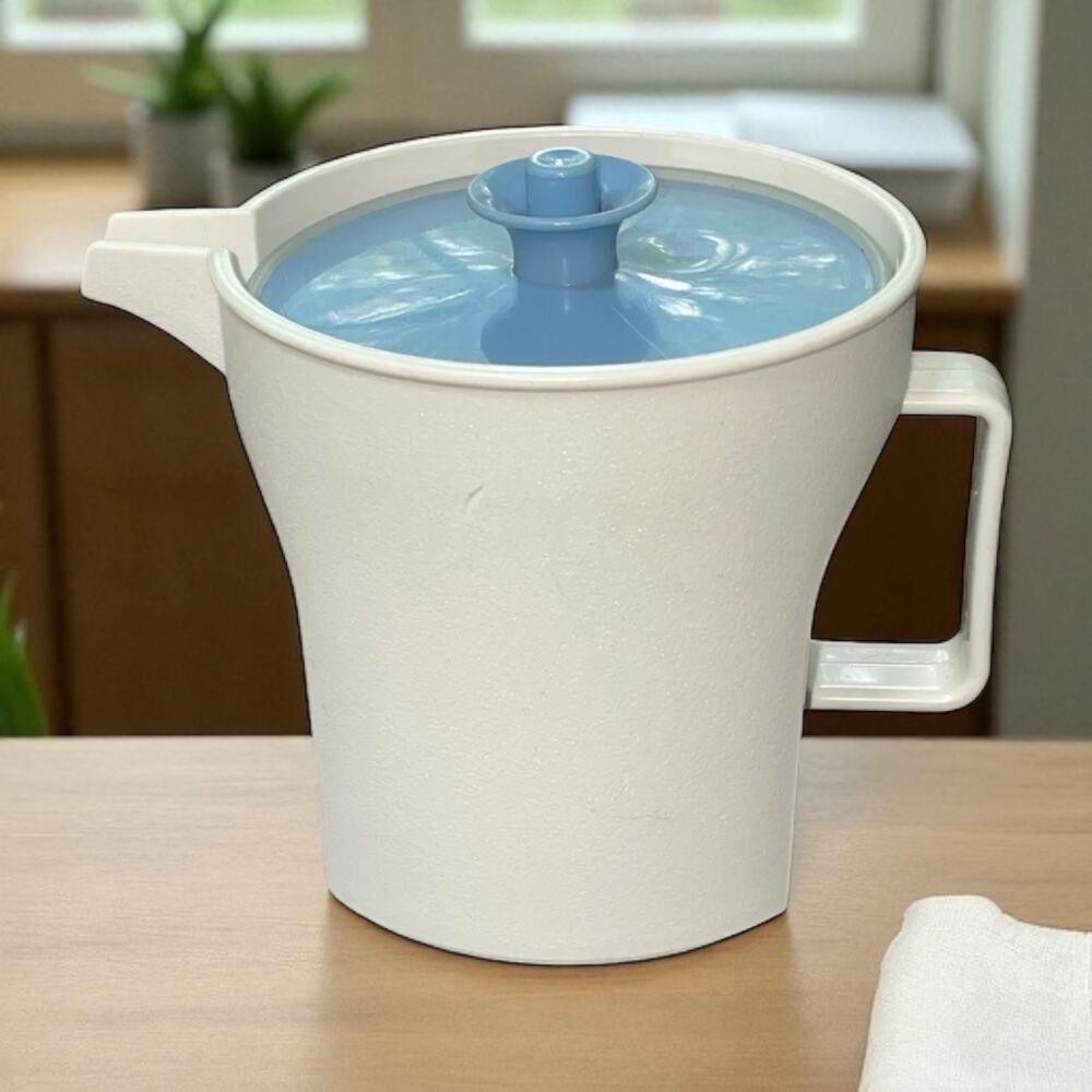 Tupperware 1414 Creamer Bowl Push Button Seal Lid Almond Blue USA Made Vintage